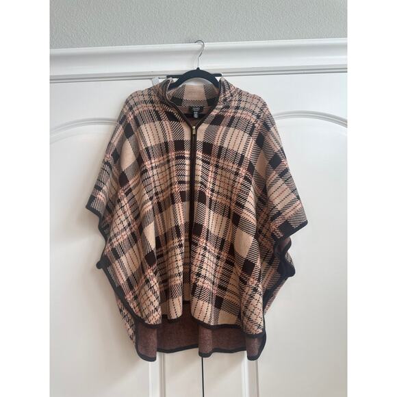 Jones New York Tan and Brown Zip Up Plaid Poncho Vest - Picture 2 of 7